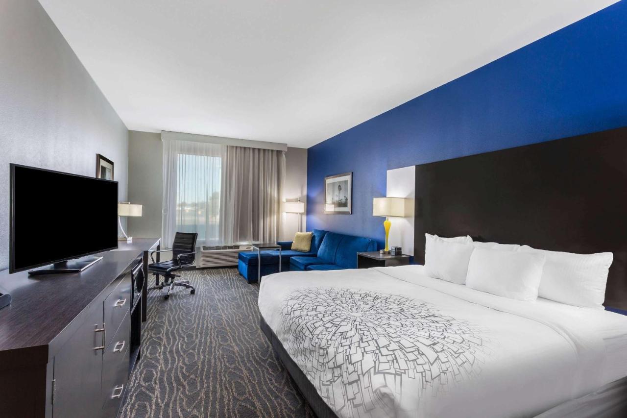 La Quinta By Wyndham Odessa North - Sienna Tower Hotel Exterior photo